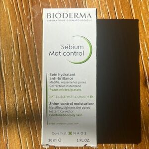 Bioderma Sébium Mat Control Shine-Control Moisturiser - White